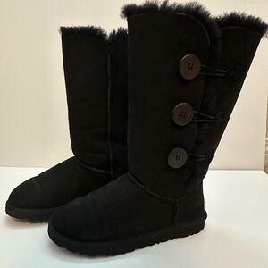 Authentic UGGs-Tall Bailey Button Triplet